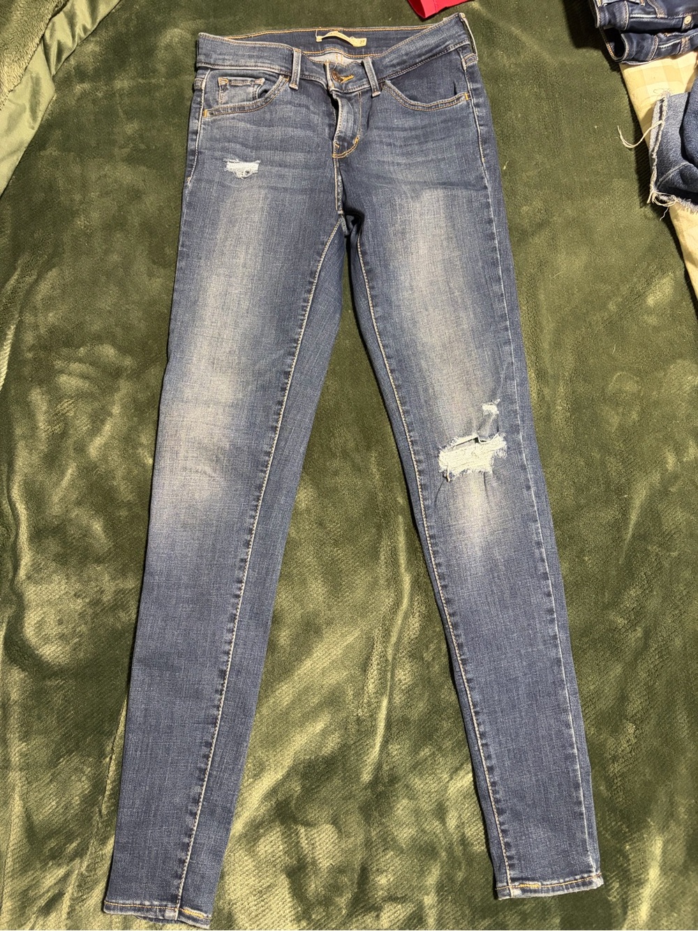 Levi's Distressed Light Blue Women's Skinny Jeans